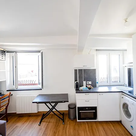 Charming Near Notre Damesorbonne Apartment Paris